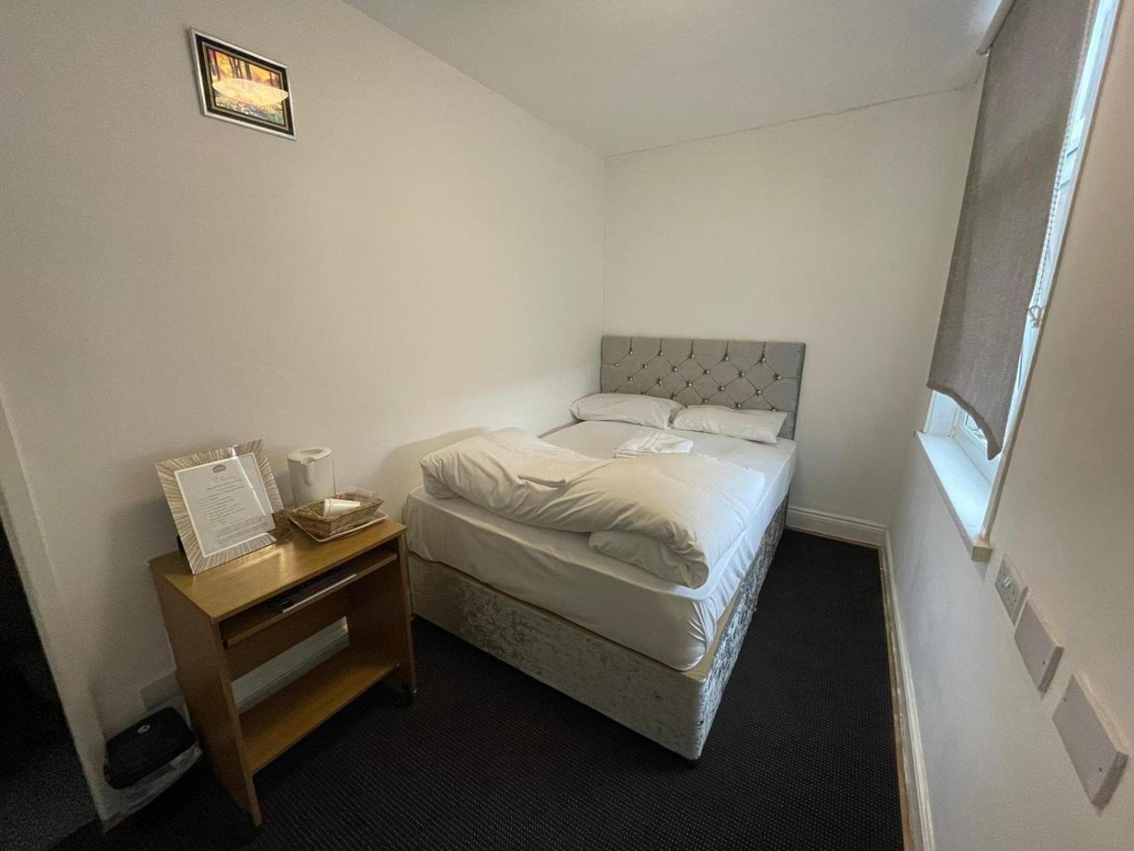 Star Hotel, South Leicester Exteriör bild